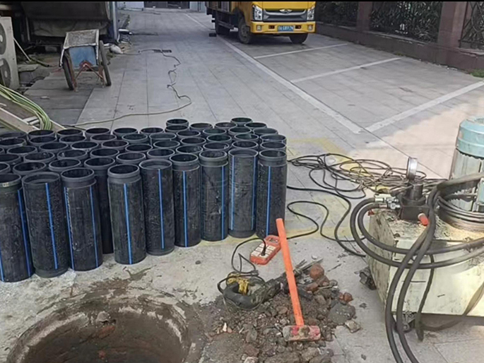 永安坝街道PE置换管厂家 DN315置换管 非开挖管短管置换